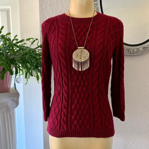 Talbots Sweaters - 🥀 Talbots wine colored cable knit sweater